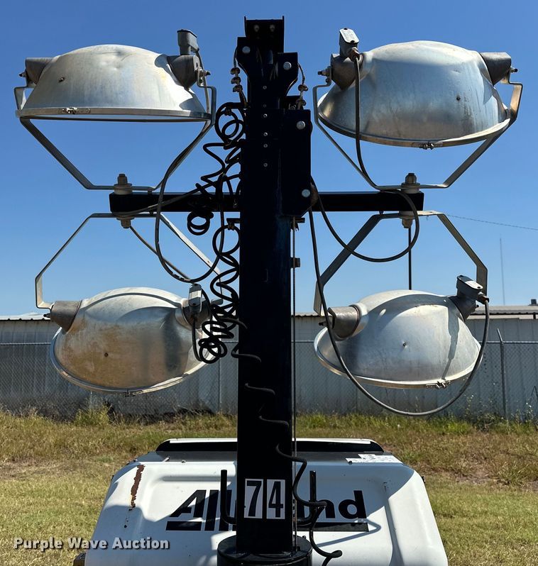 image for item DO7013 2018 Allmand  Night-Light V-Series NLV light plant