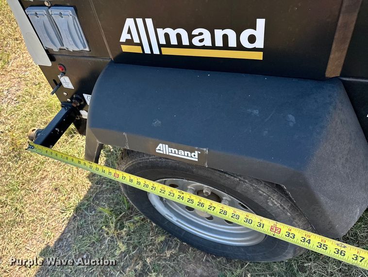 image for item DO7013 2018 Allmand  Night-Light V-Series NLV light plant