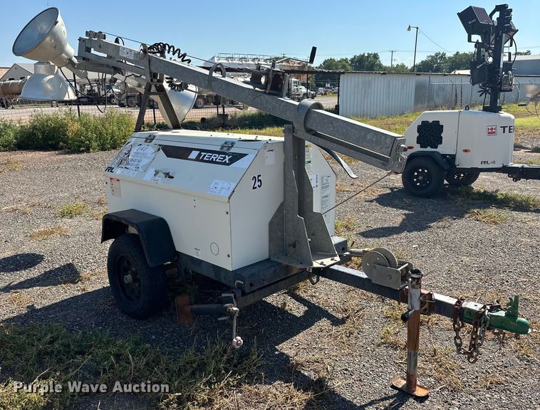 image for item DO7014 2011 Terex RL4000  light plant