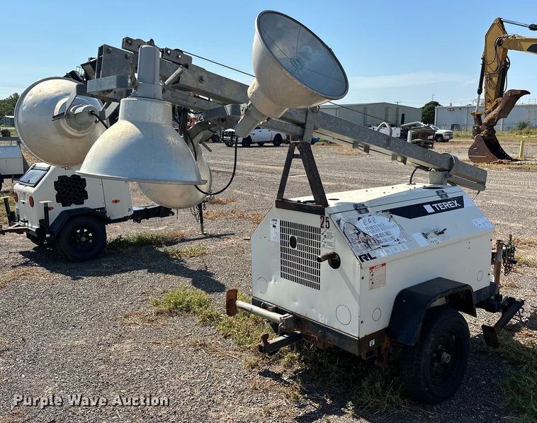 image for item DO7014 2011 Terex RL4000  light plant
