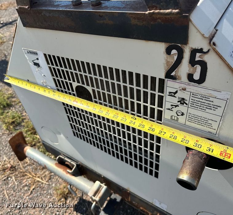 image for item DO7014 2011 Terex RL4000  light plant