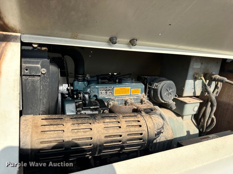 image for item DO7014 2011 Terex RL4000  light plant