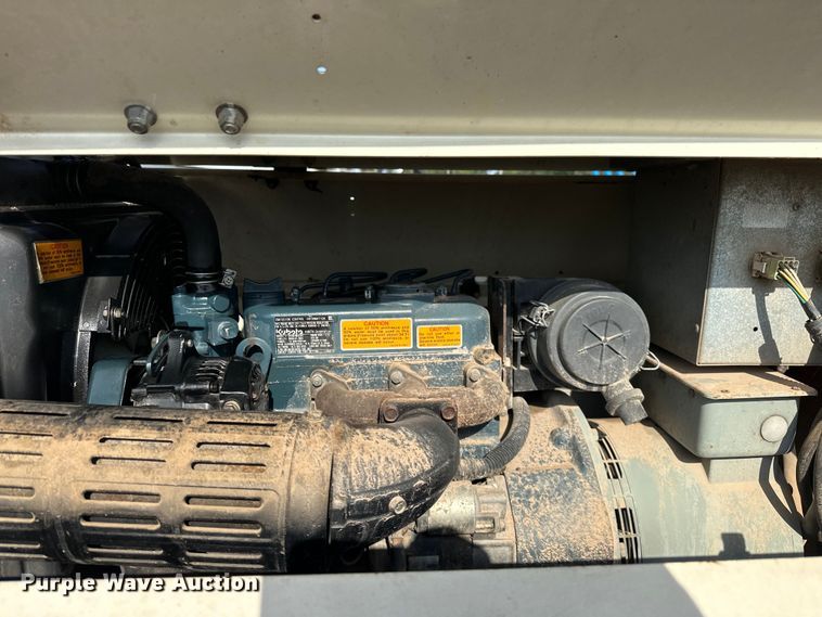 image for item DO7014 2011 Terex RL4000  light plant