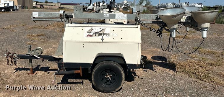 image for item DO7015 2008 Terex RL4000 light plant