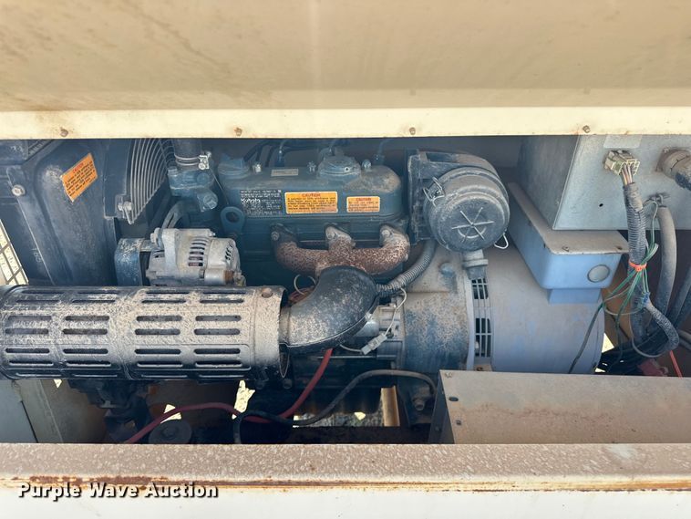 image for item DO7015 2008 Terex RL4000 light plant