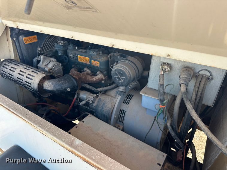 image for item DO7015 2008 Terex RL4000 light plant