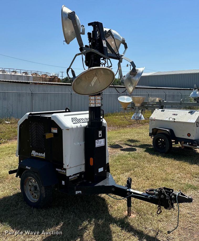 image for item DO7016 2017 Allmand  Night-Light V-Series NLV light plant