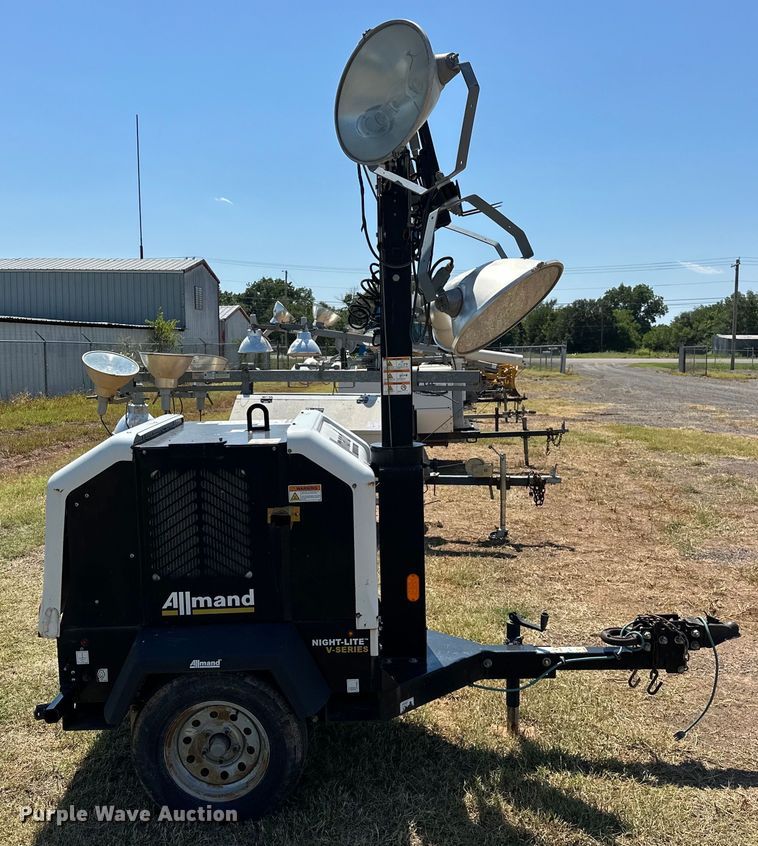 image for item DO7016 2017 Allmand  Night-Light V-Series NLV light plant