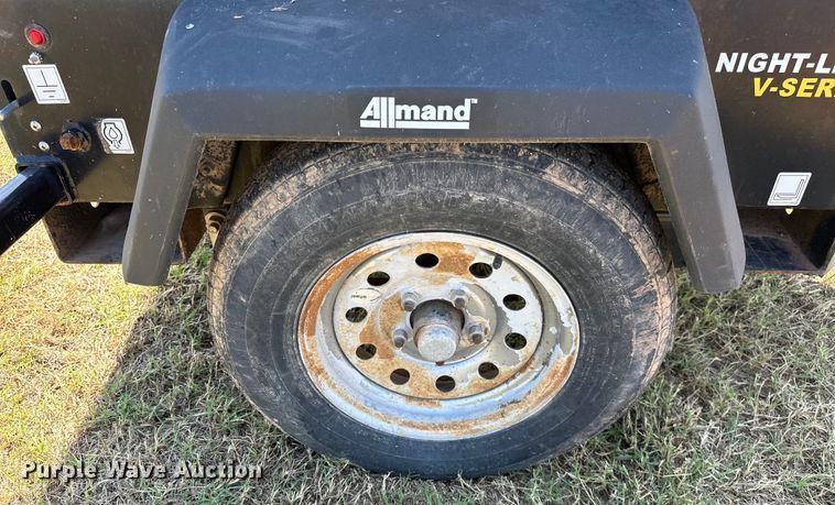 image for item DO7016 2017 Allmand  Night-Light V-Series NLV light plant