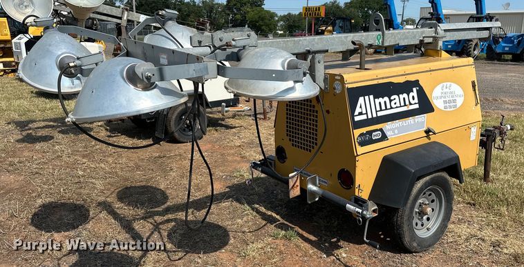 image for item DO7017 Allmand  Night-Light Pro NL 8  light plant