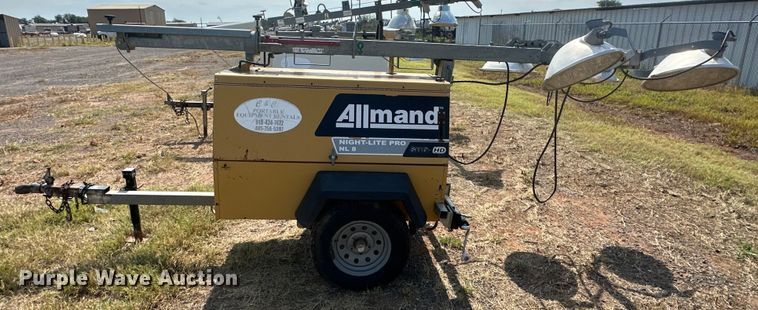 image for item DO7017 Allmand  Night-Light Pro NL 8  light plant