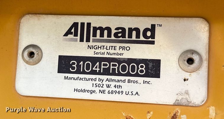 image for item DO7017 Allmand  Night-Light Pro NL 8  light plant