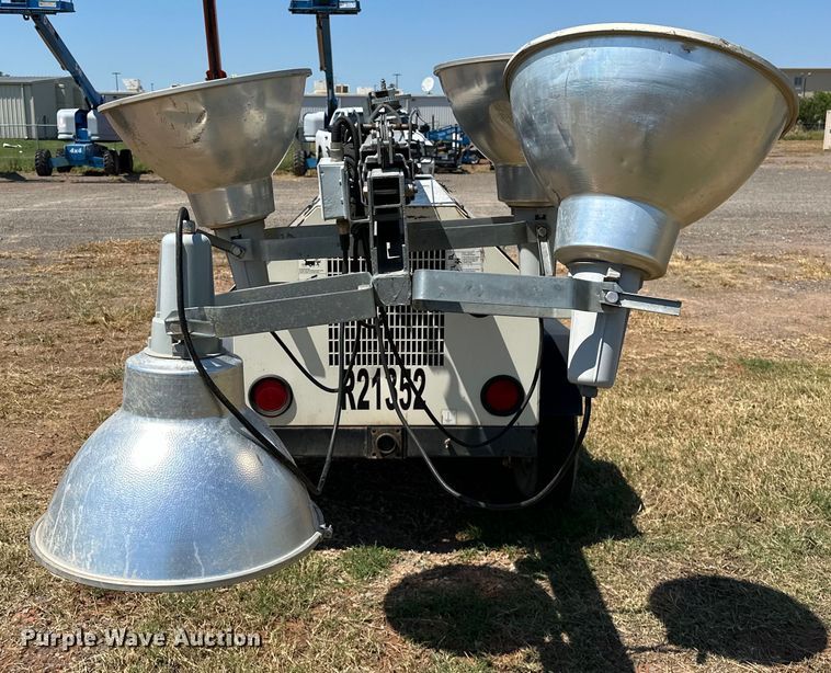 image for item DO7018 2012 Terex RL4 light plant