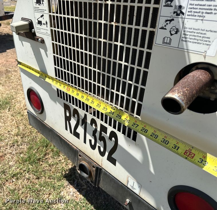 image for item DO7018 2012 Terex RL4 light plant