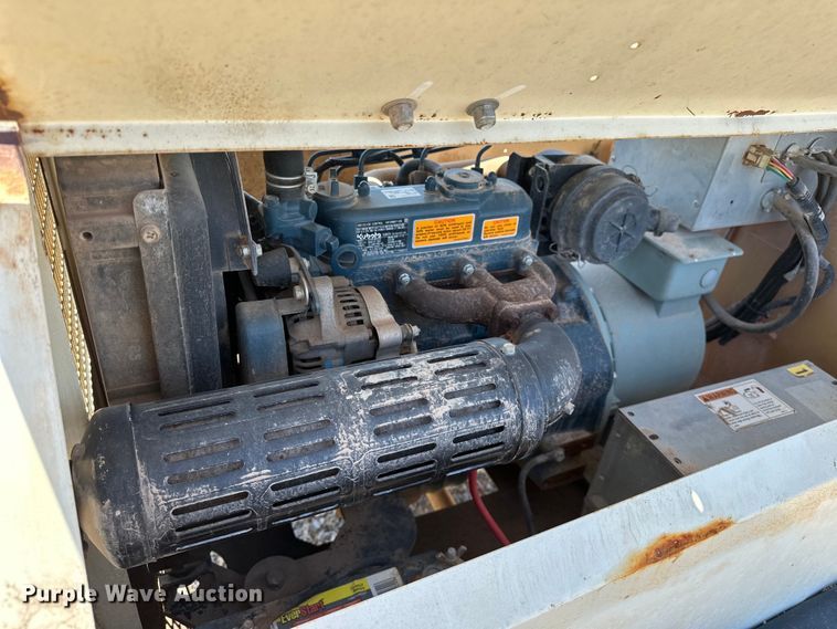 image for item DO7018 2012 Terex RL4 light plant