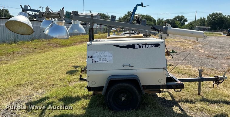 image for item DO7019 Terex  light plant