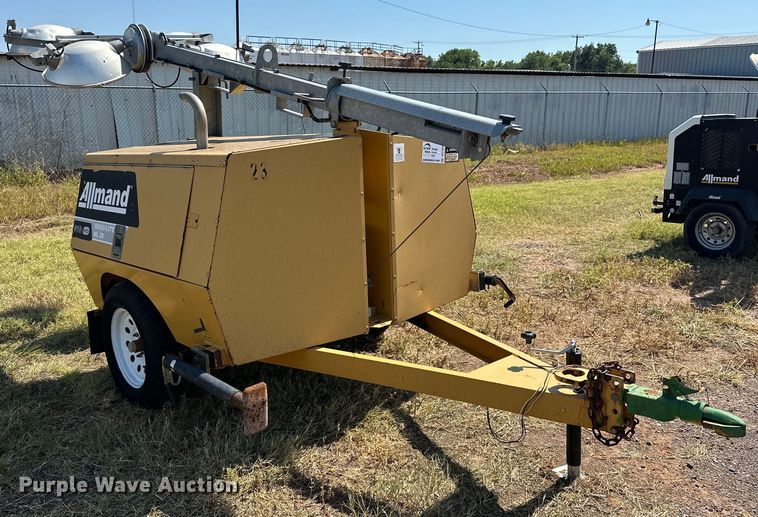 image for item DO7020 Allmand  Maxi-Lite ML20 light plant