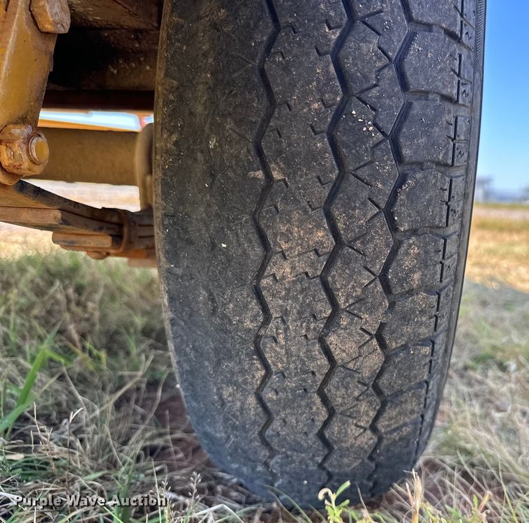 image for item DO7020 Allmand  Maxi-Lite ML20 light plant