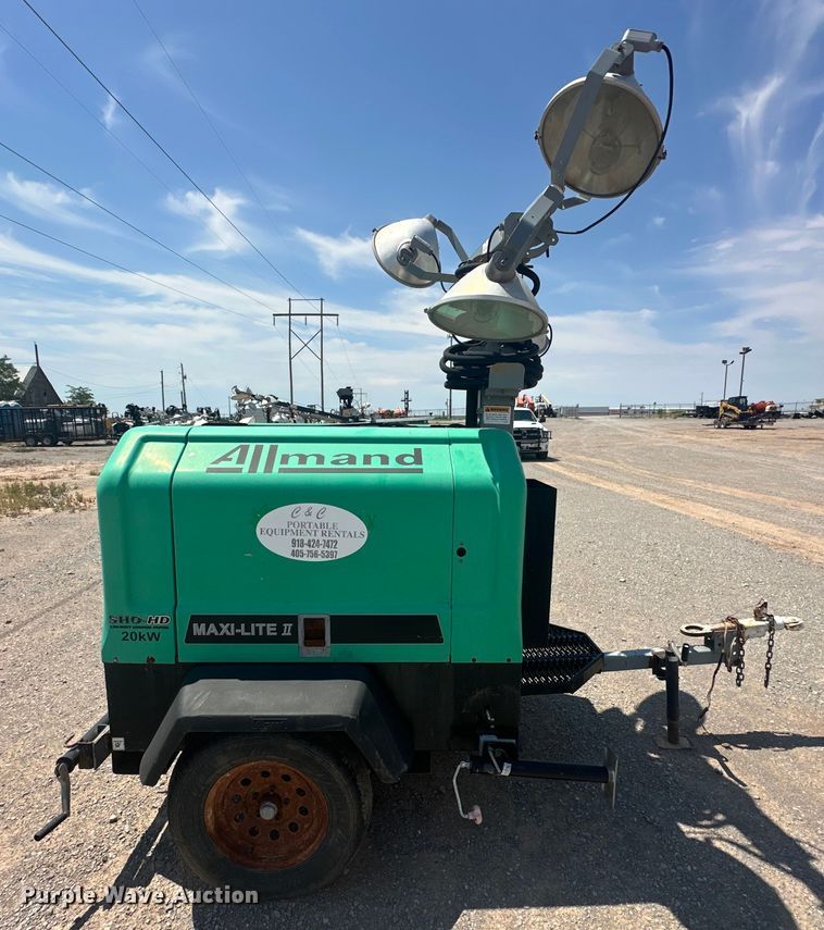 image for item DO7068 Allmand  Maxi-Lite II light plant