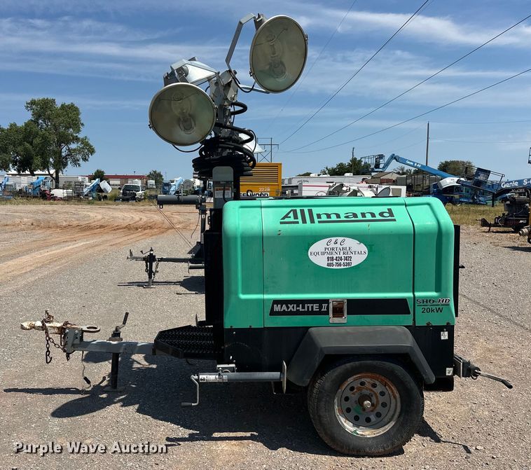 image for item DO7068 Allmand  Maxi-Lite II light plant