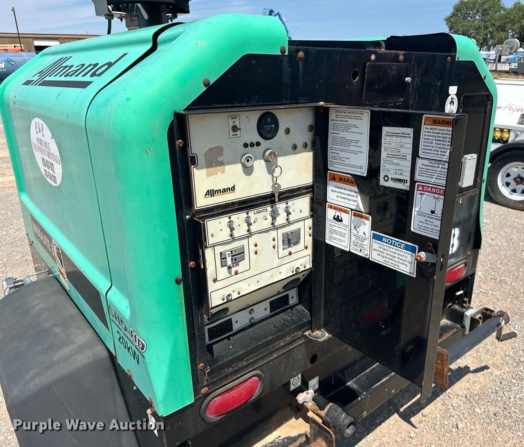 image for item DO7068 Allmand  Maxi-Lite II light plant