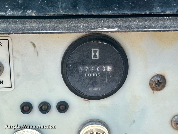 image for item DO7068 Allmand  Maxi-Lite II light plant