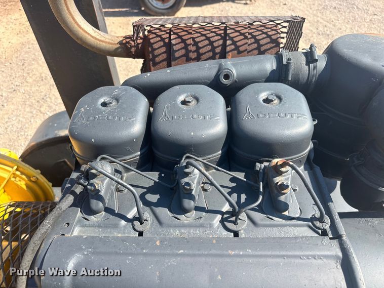 image for item DO7075 Selwood water pump 