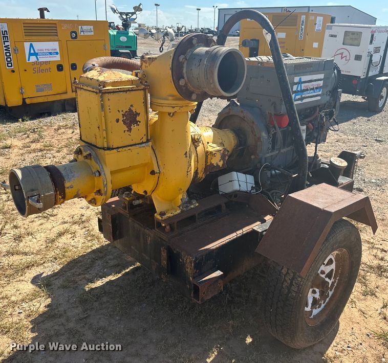 image for item DO7076 Selwood  water pump 