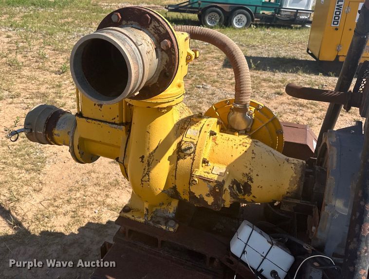 image for item DO7076 Selwood  water pump 