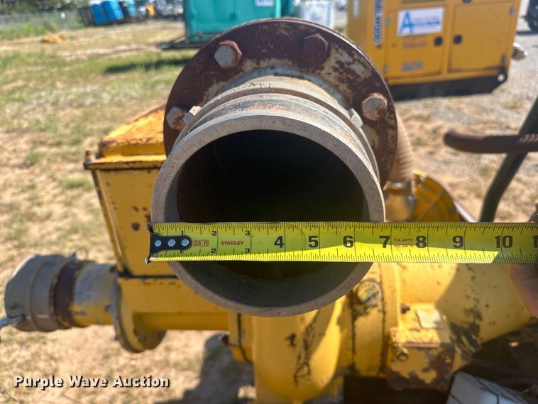 image for item DO7076 Selwood  water pump 