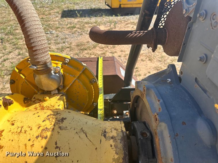 image for item DO7076 Selwood  water pump 