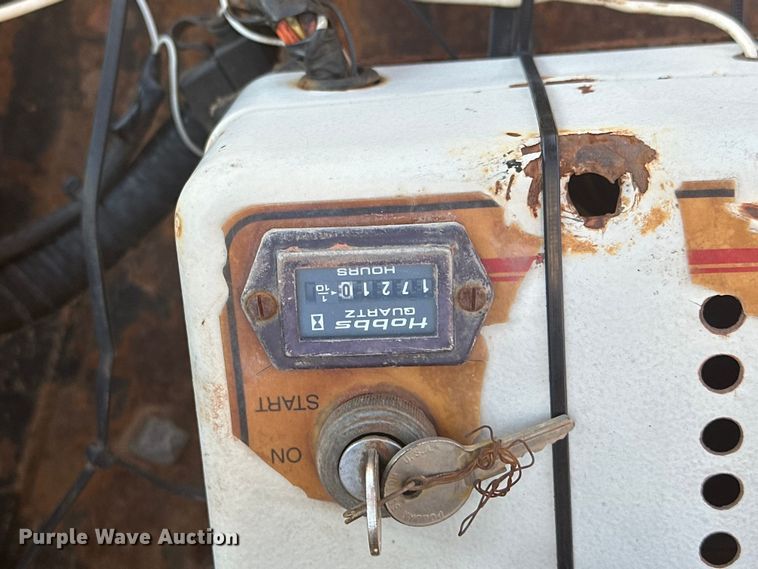 image for item DO7076 Selwood  water pump 