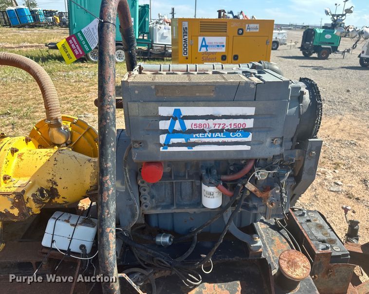 image for item DO7076 Selwood  water pump 