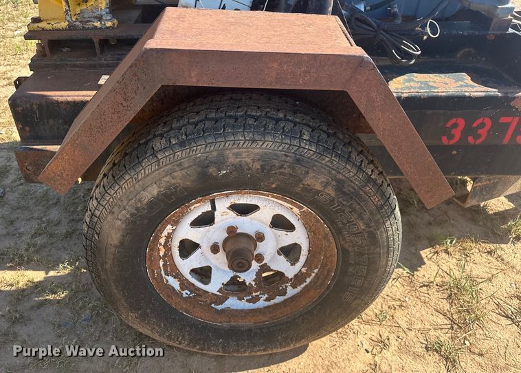 image for item DO7076 Selwood  water pump 