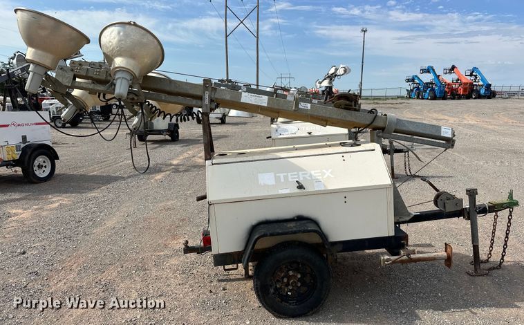 image for item DO7084 Terex RL4000 light plant