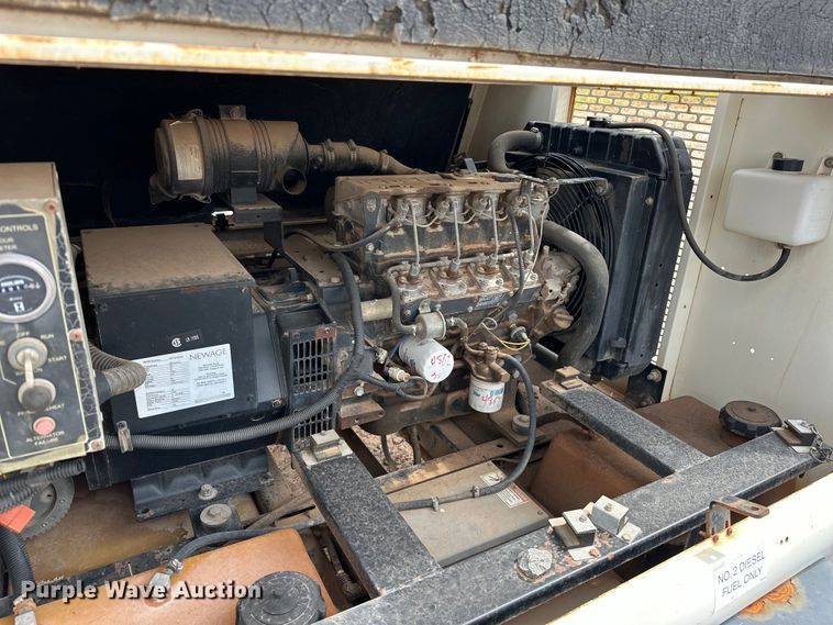 image for item DO7085 Terex 05000AL-4MH light plant