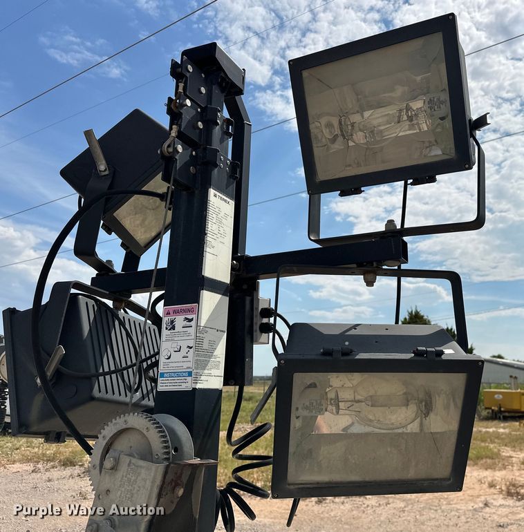 image for item DO7086 2016 Terex RL4 light plant