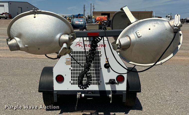 image for item DO7088 2014 Magnum MLT4200 light plant