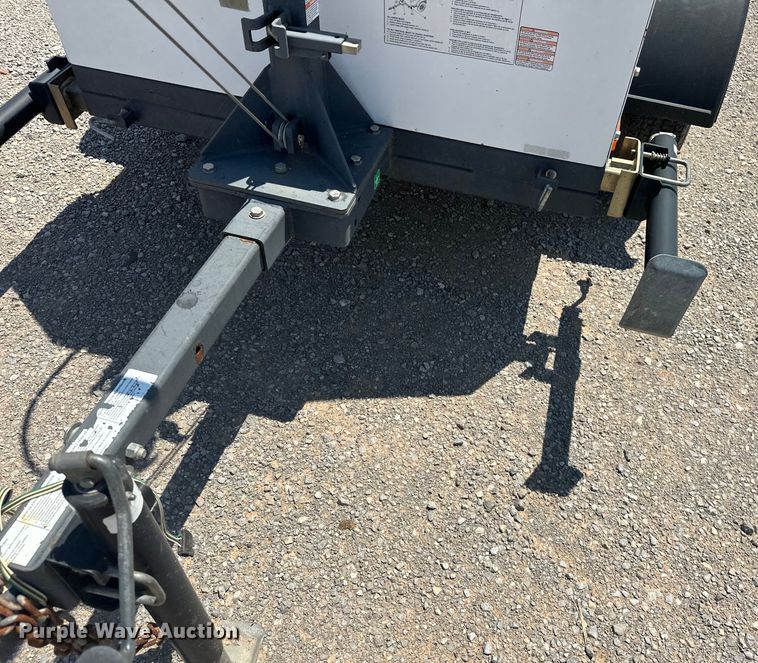 image for item DO7088 2014 Magnum MLT4200 light plant