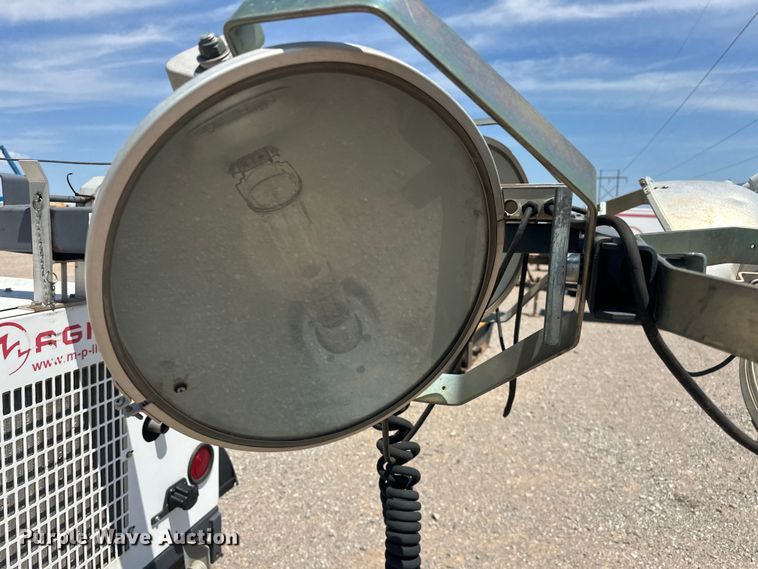 image for item DO7088 2014 Magnum MLT4200 light plant