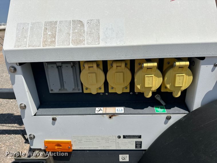 image for item DO7088 2014 Magnum MLT4200 light plant