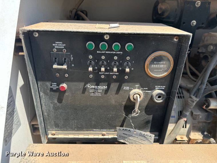 image for item DO7088 2014 Magnum MLT4200 light plant