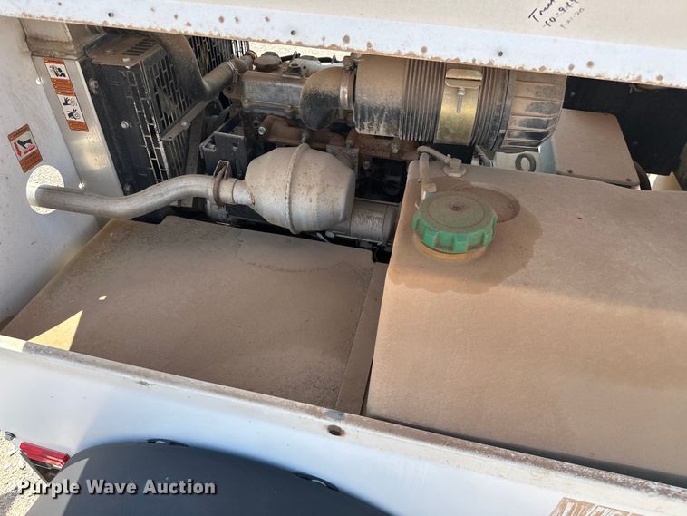 image for item DO7088 2014 Magnum MLT4200 light plant