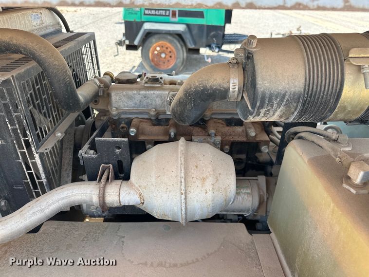 image for item DO7088 2014 Magnum MLT4200 light plant