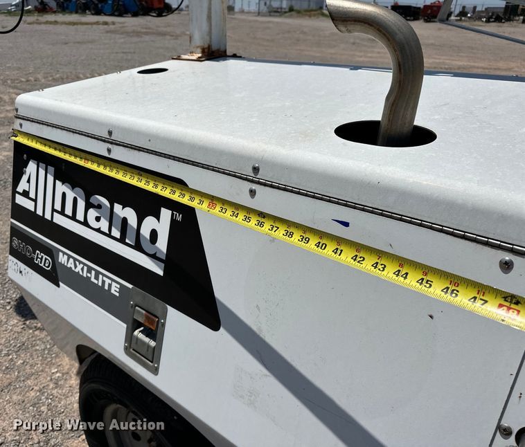 image for item DO7089 Allmand  Maxi-Lite light plant