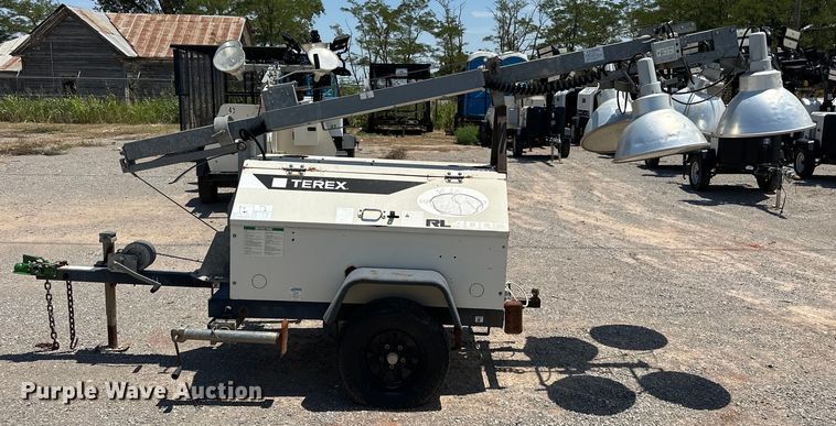 image for item DO7090 2011 Terex RL4000 light plant