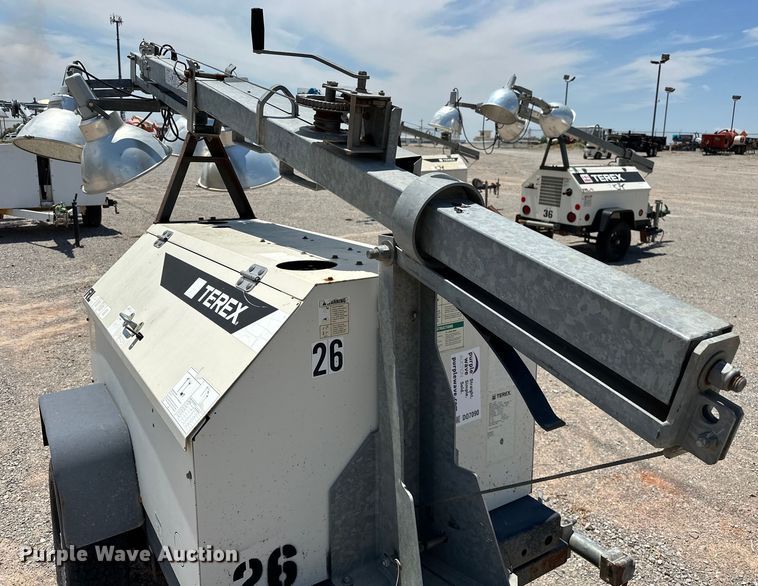 image for item DO7090 2011 Terex RL4000 light plant