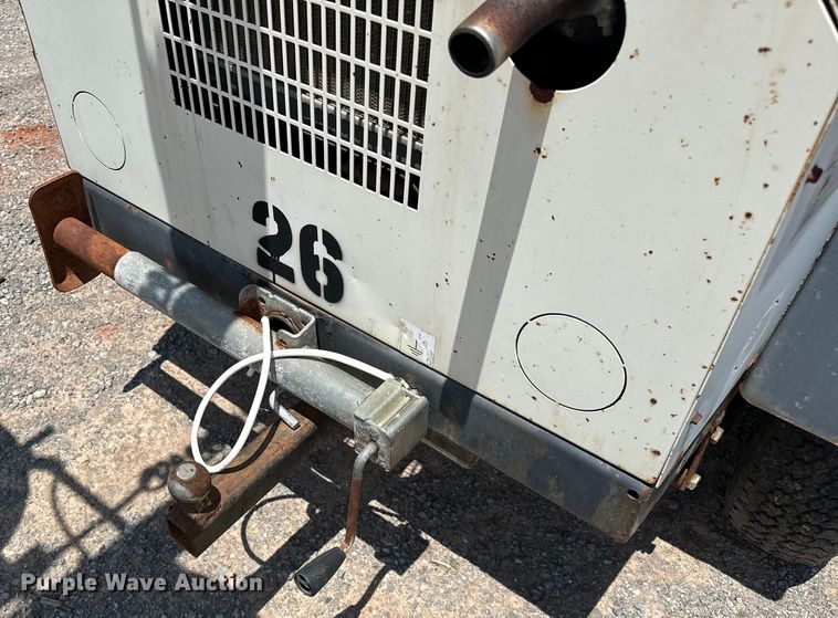 image for item DO7090 2011 Terex RL4000 light plant