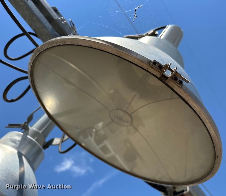 image for item DO7090 2011 Terex RL4000 light plant