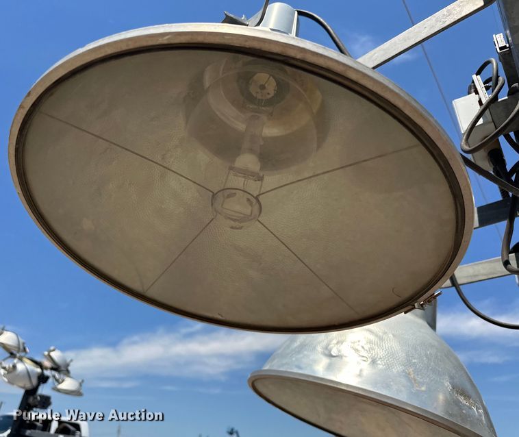 image for item DO7090 2011 Terex RL4000 light plant